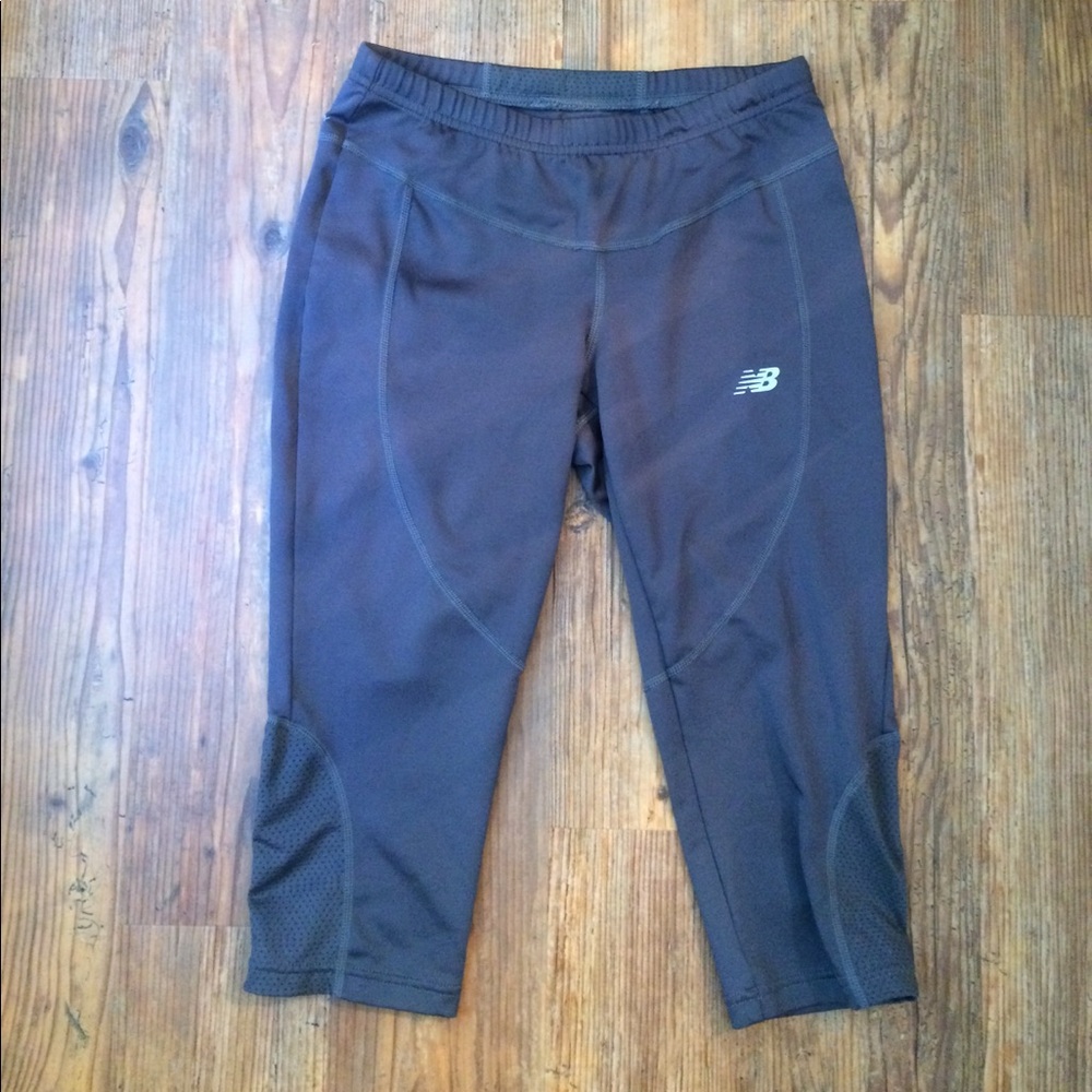 Like new! New Balance Capri pant.